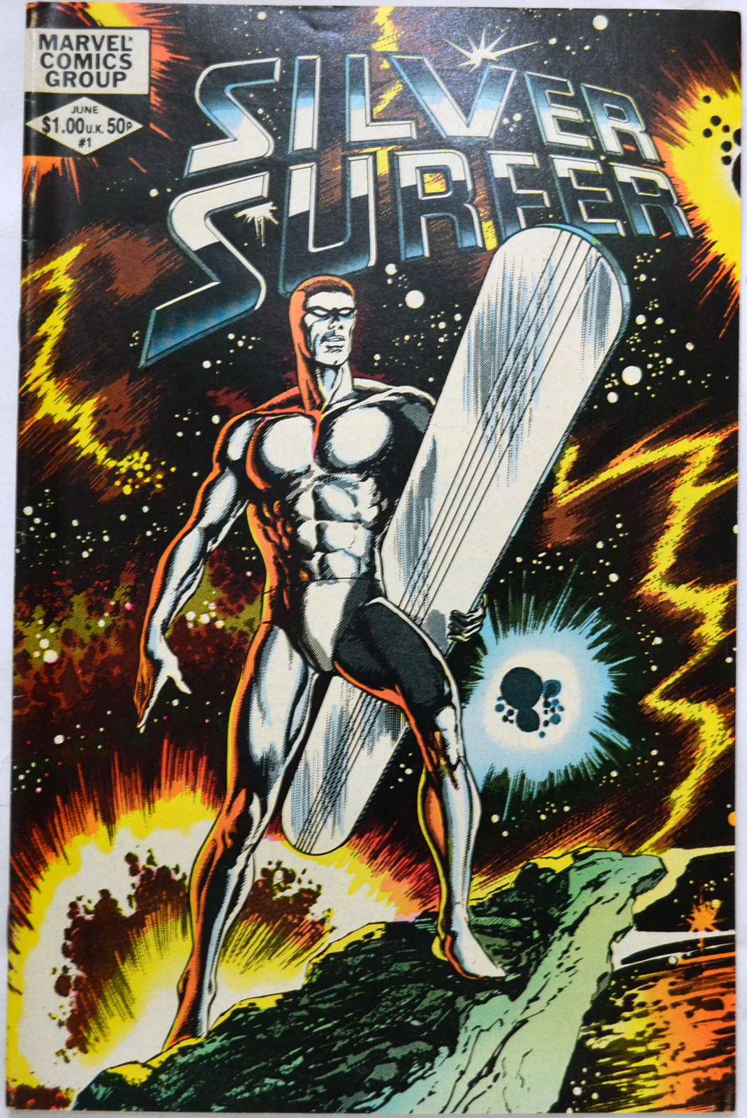 Silver Surfer benzi desenate